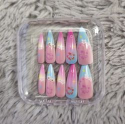 Flowers and ocean nails