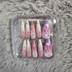 Polka dot bow nails